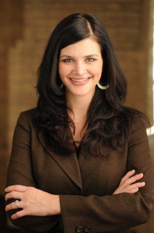 Emily Anderson Photo 28