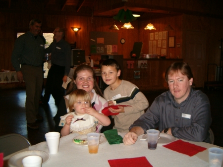 Amy Robinson Photo 45