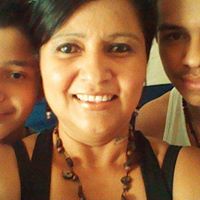 Janet Cruz Photo 16