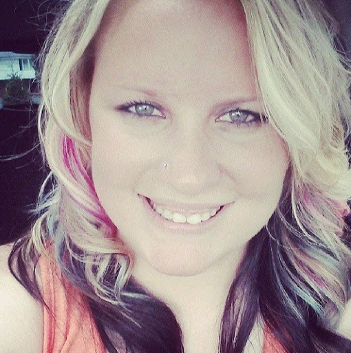 Nicole Allen Photo 8