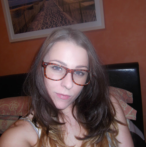 Rebecca Marquis Photo 26