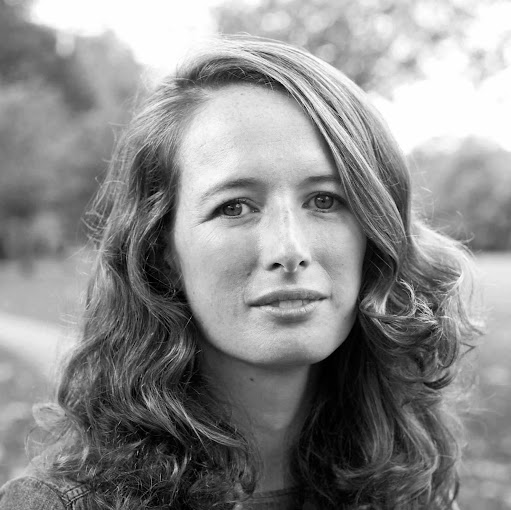 Julia Forster Photo 22