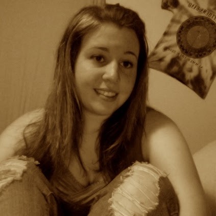 Rachel Hendricks Photo 7