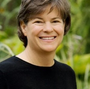 Elizabeth Erickson Photo 17