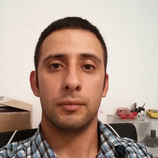 Luis Castro Photo 51