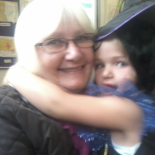 Carol Holt Photo 12