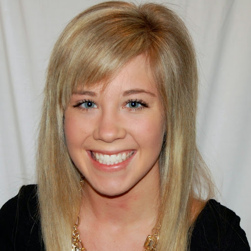 Emily Cain Photo 38