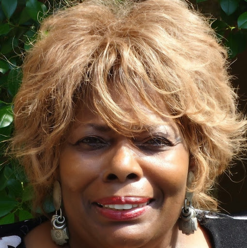 Eleanor Burks Photo 9