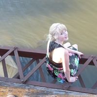 Sarah Schmick Photo 6