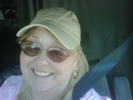 Cynthia Simmons Photo 24