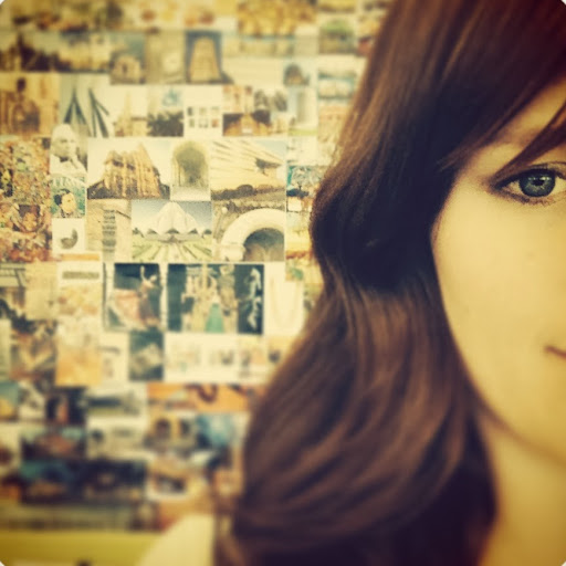 Anna Robbins Photo 37