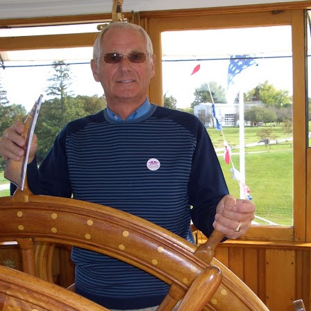 Raymond Farrar Photo 3