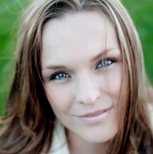 Crystal Hopkins Photo 19