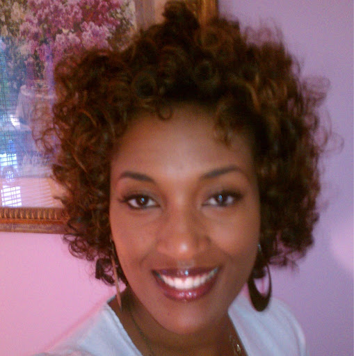 April Scott Photo 15
