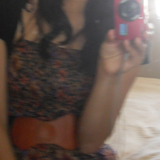 Lydia Moreno Photo 36