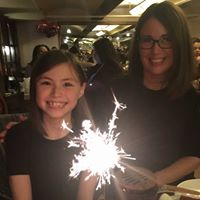 Jennifer Loucks Photo 20