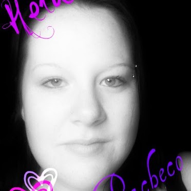 Heidi Pacheco Photo 17
