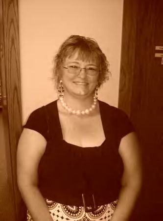 Julie Hoffman Photo 28