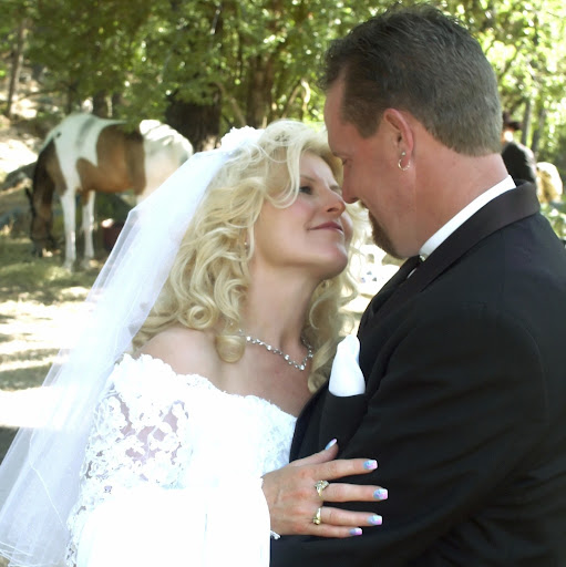 Paula Gregory Photo 16