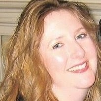 Melissa Reynolds Photo 45
