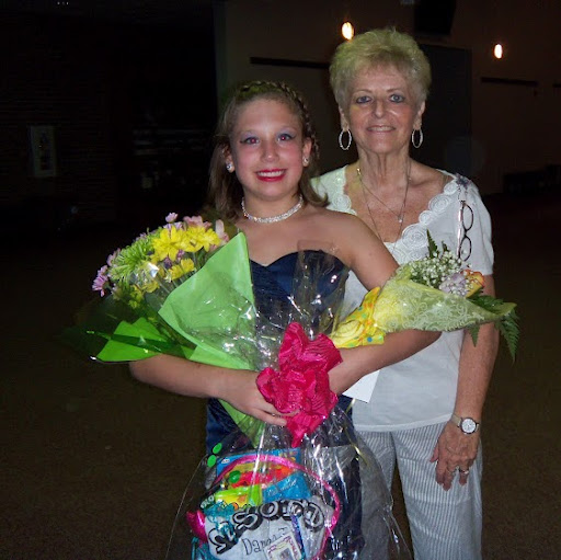 Gail Lane Photo 33