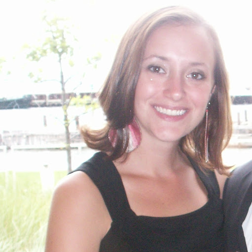 Erica Schuster Photo 6