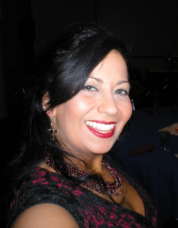 Deanna Roberts Photo 37