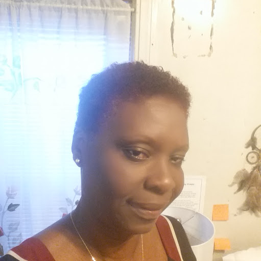 Angela Thomas Photo 15