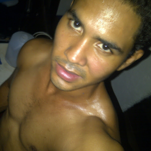 Reynaldo Gomez Photo 12