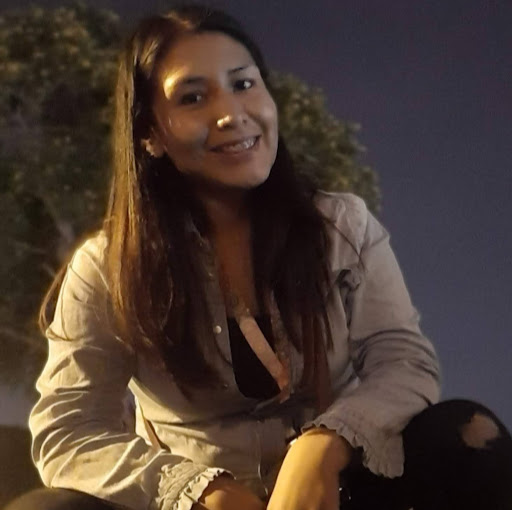 Ruth Cruz Photo 30