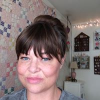 Laura Rowe Photo 7