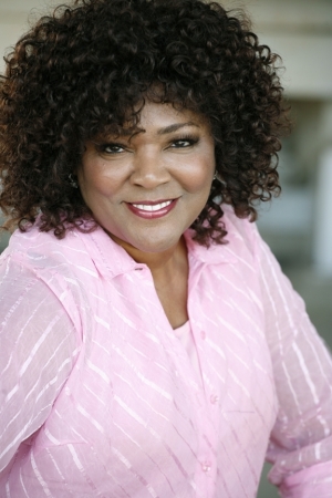 Marie Henderson Photo 24