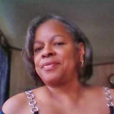 Darlene Thompson Photo 36