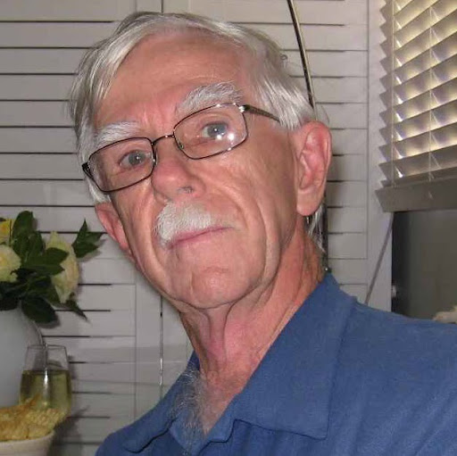 Robert Mahoney Photo 36