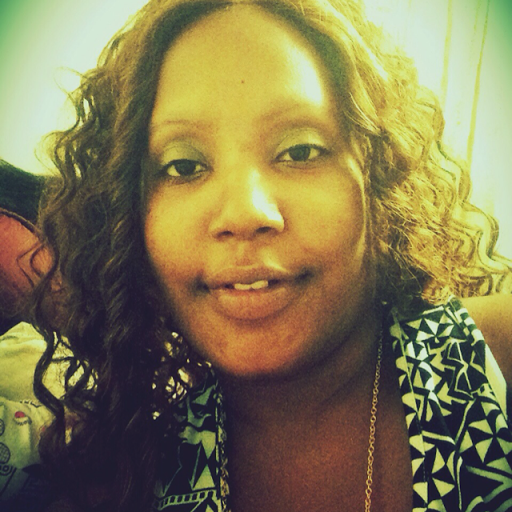 Candace Nichols Photo 18