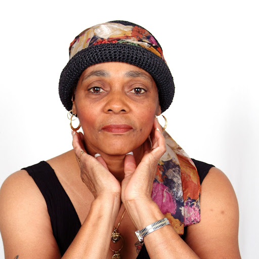 Sandra Robinson Photo 12