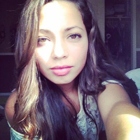 Kimberly Gonzalez Photo 15