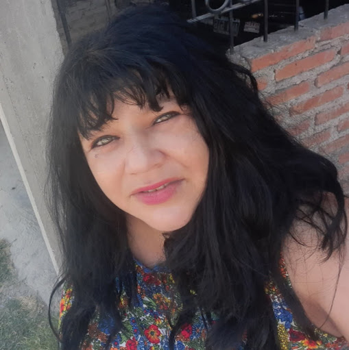 Claudia Franco Photo 40