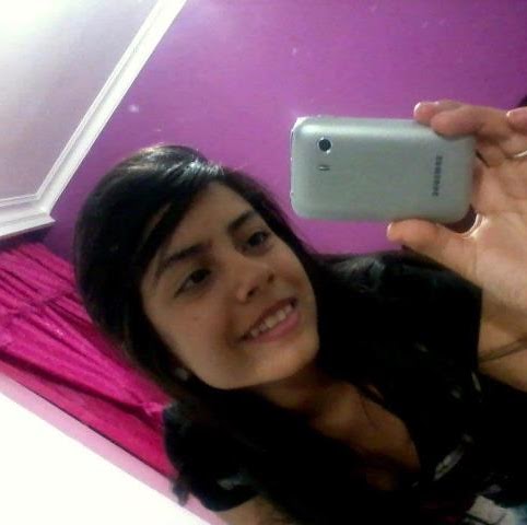 Andrea Quiroz Photo 9