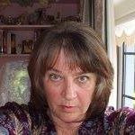 Evelyn Lewis Photo 32