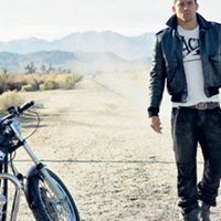Justin Hauser Photo 17