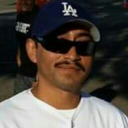 Efrain Hernandez Photo 29
