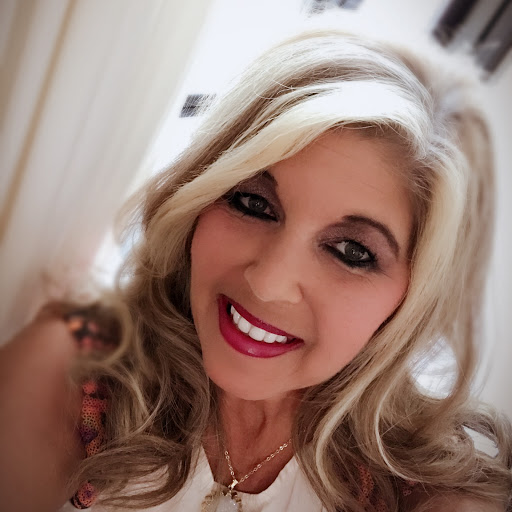 Regina Robbins Photo 27