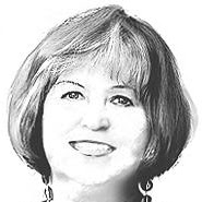 Carol Dobbs Photo 9