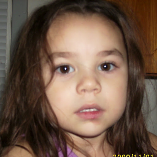 Alyssa Cowan Photo 11