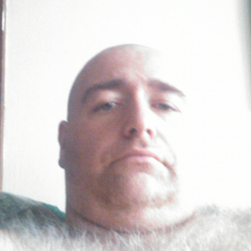 Julian Heney Photo 6