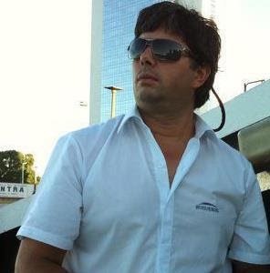 Adrian Luis Photo 7