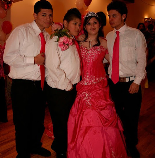Sandra Martinez Photo 12
