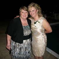 Julie Summers Photo 11