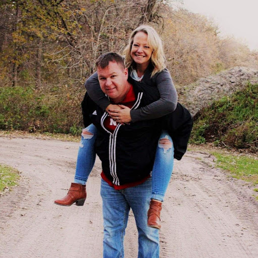 Jennifer Petersen Photo 24